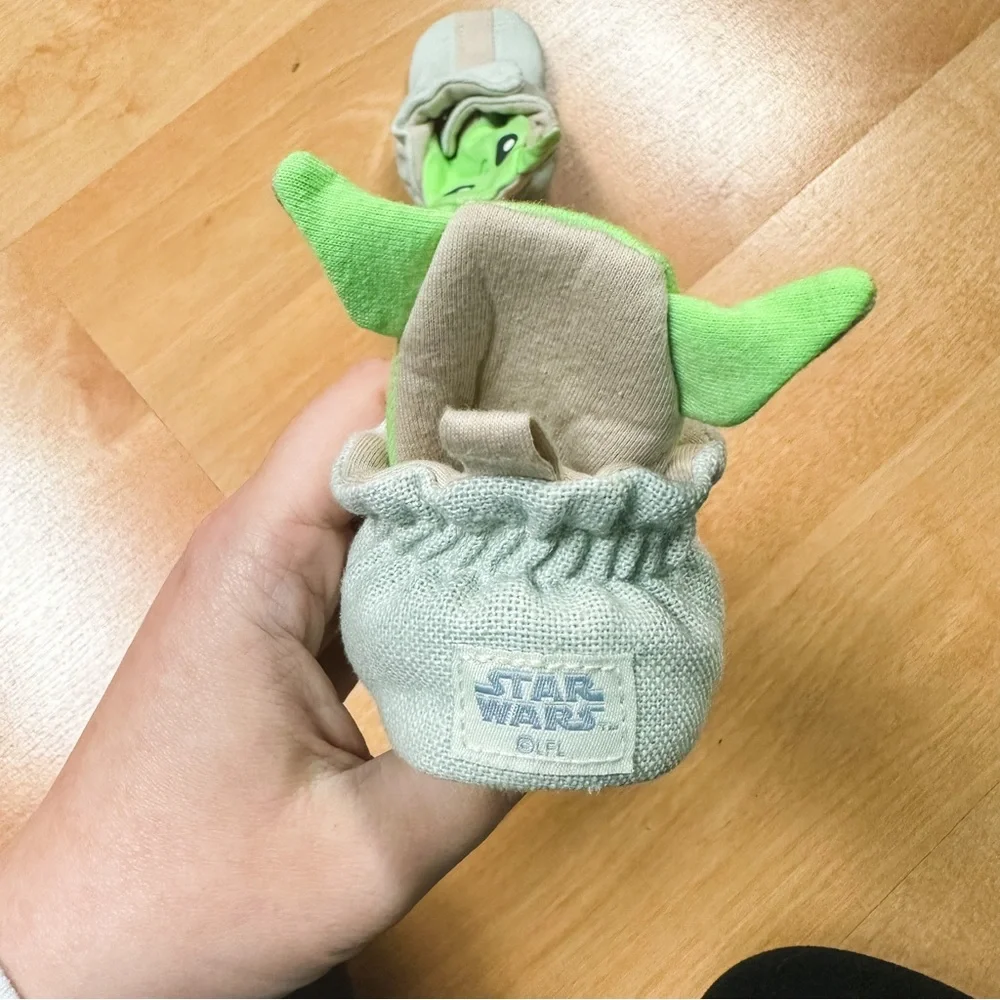 Ro & Me by Robeez Precious Cargo Star Wars Grogu Baby Yoda Snap Booties 3-6M